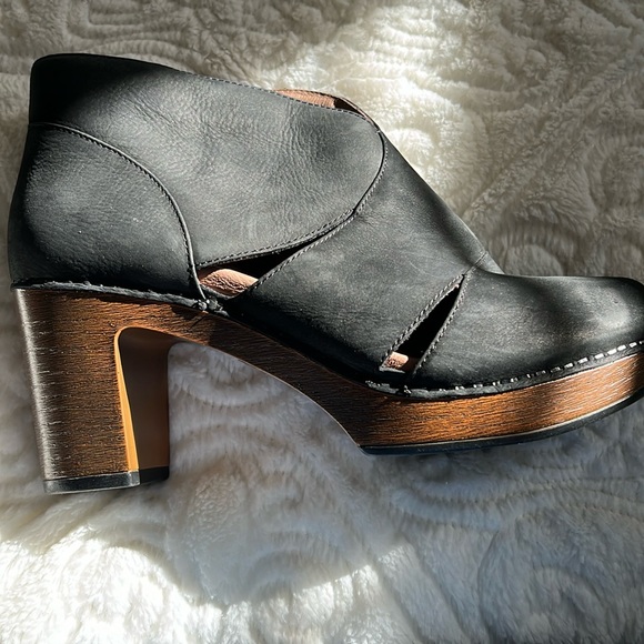 Worn for 20 minutes ! - Picture 2 of 5